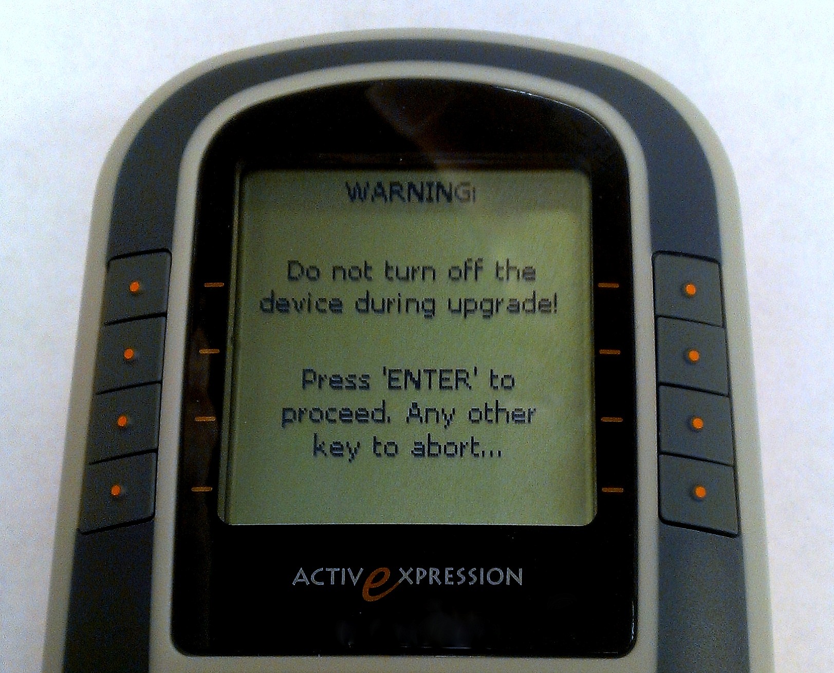 Información sobre actualización del firmware de ActivExpression